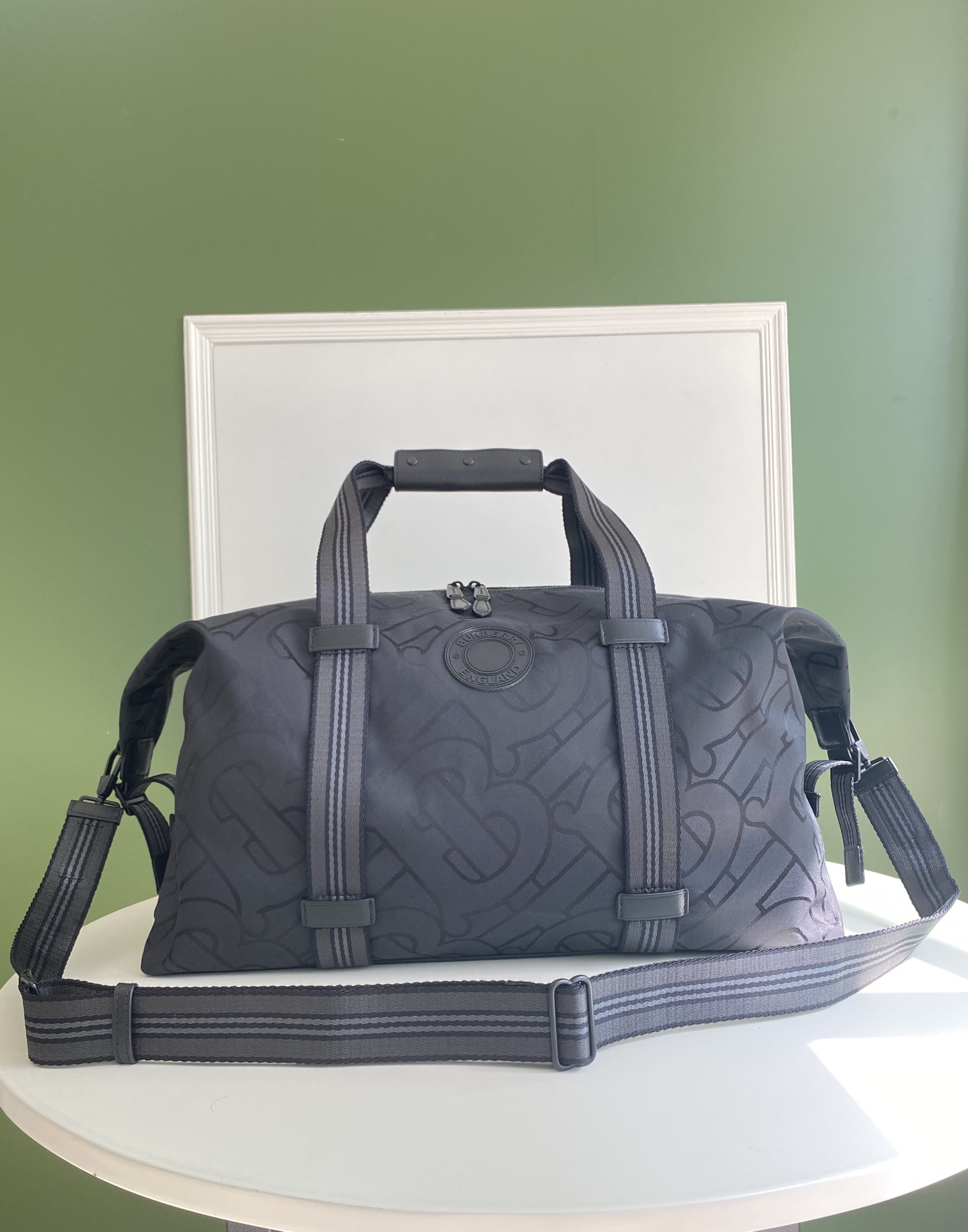 Burberry_Top_Handbags-50